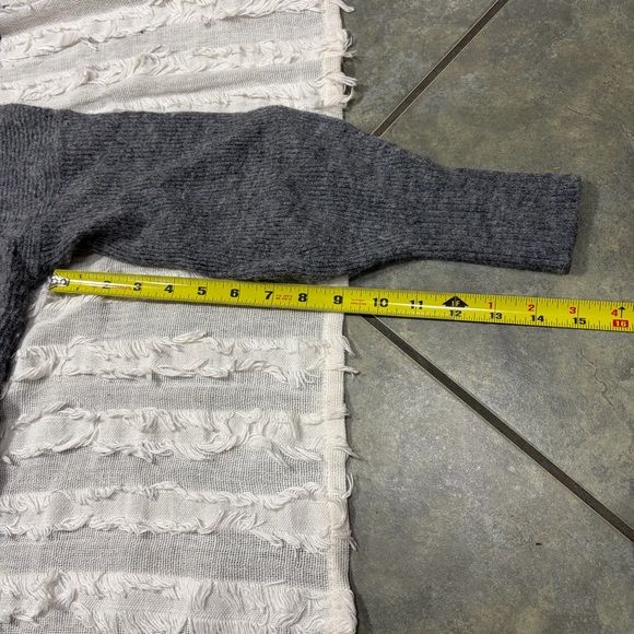 Quince Baby Alpaca-Wool Cropped Cardigan Charcoal Grey Sz S Classic Minimalist - Picture 10 of 11